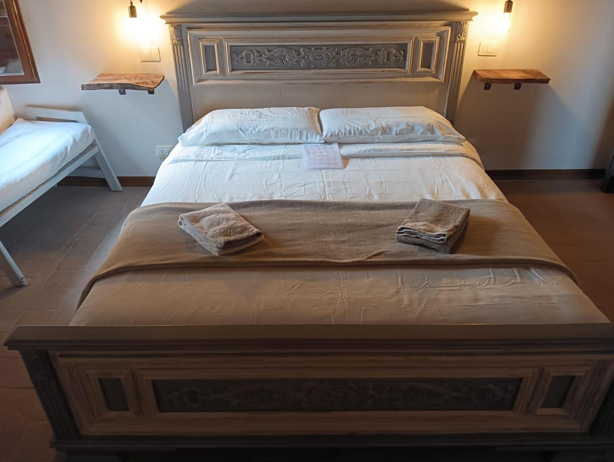 Casa Vacanze Castiglione - 4 Posti Letto Castiglione della Valle المظهر الخارجي الصورة